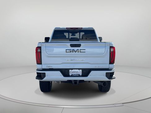 New 2026 GMC Sierra 2500 Denali Ultimate image 5