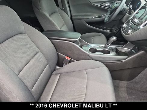 Used 2016 Chevrolet Malibu LT FWD image 27
