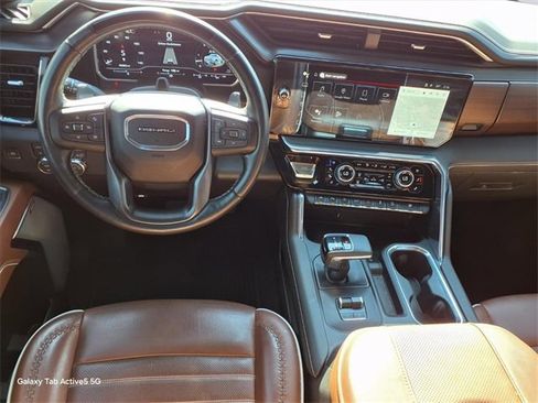 Used 2024 GMC Sierra 1500 Denali Ultimate image 10
