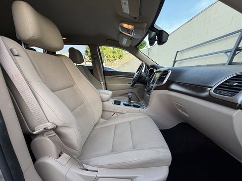 Used 2014 Jeep Grand Cherokee Laredo w/ Quick Order Package 23E RWD image 51