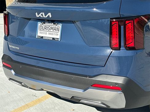 New 2026 Kia Sorento S image 5