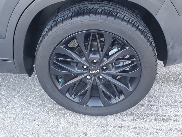 Certified 2022 Kia Seltos Nightfall Edition AWD/4WD image 5