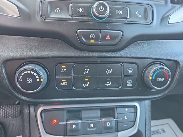 Used 2024 GMC Terrain SLE w/ LPO, Floor Liner Package FWD image 13