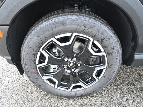 New 2025 Ford Bronco Sport Outer Banks w/ Outer Banks Tech Package+ image 11