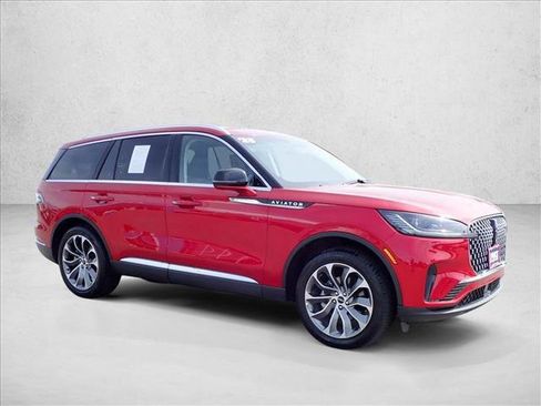 Used 2025 Lincoln Aviator Reserve w/ Illumination Package AWD/4WD image 6