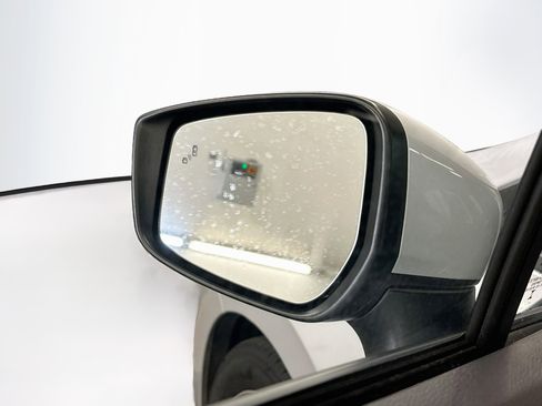 Used 2024 Nissan Versa SV FWD image 16