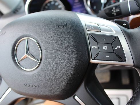 Used 2013 Mercedes-Benz ML 350 4MATIC image 16