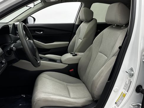 Used 2023 Honda Accord EX image 13