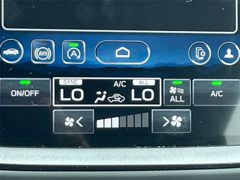 Used 2024 Subaru Crosstrek 2.5i Wilderness w/ Wilderness Package AWD/4WD image 18