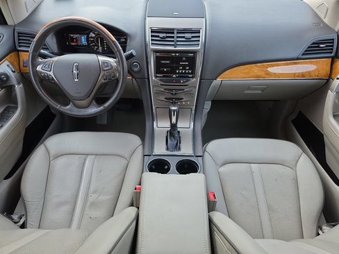 Used 2014 Lincoln MKX AWD w/ Equipment Group 102A image 10