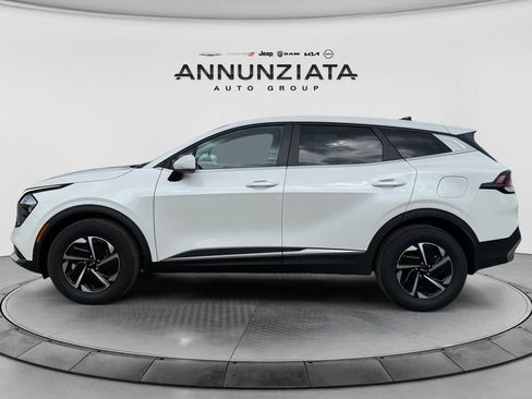 Certified 2023 Kia Sportage LX image 2