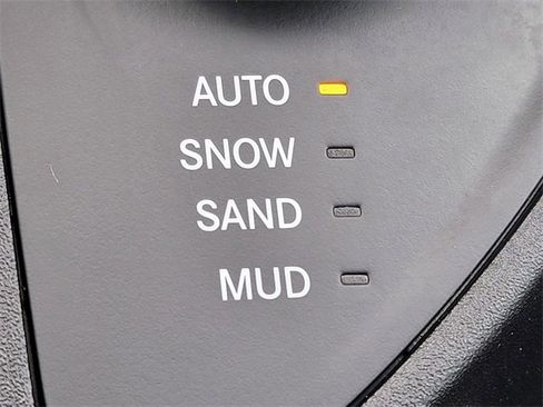 Certified 2020 Jeep Compass Latitude w/ Cold Weather Group image 4