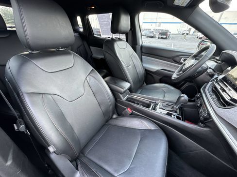 Used 2023 Jeep Compass Latitude AWD/4WD image 25