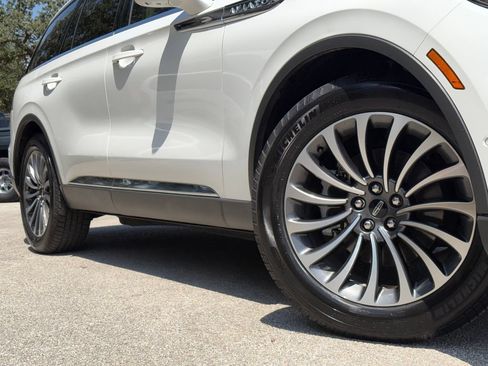 Used 2020 Lincoln Aviator Reserve w/ Equipment Group 201A RWD image 2