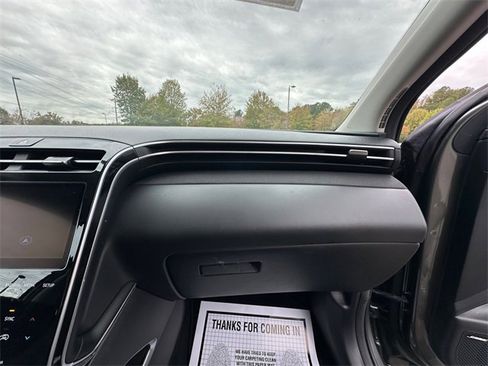 Used 2022 Hyundai Tucson Limited image 16