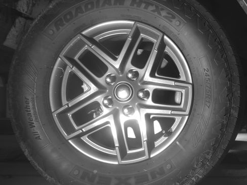 Used 2025 Jeep Wrangler Unlimited Sport AWD/4WD image 15
