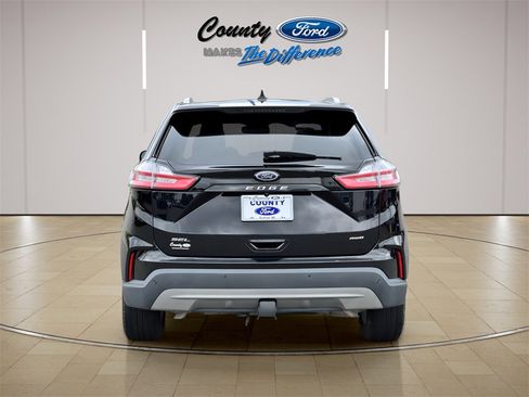 Used 2022 Ford Edge SEL w/ Class II Trailer Tow Package image 11
