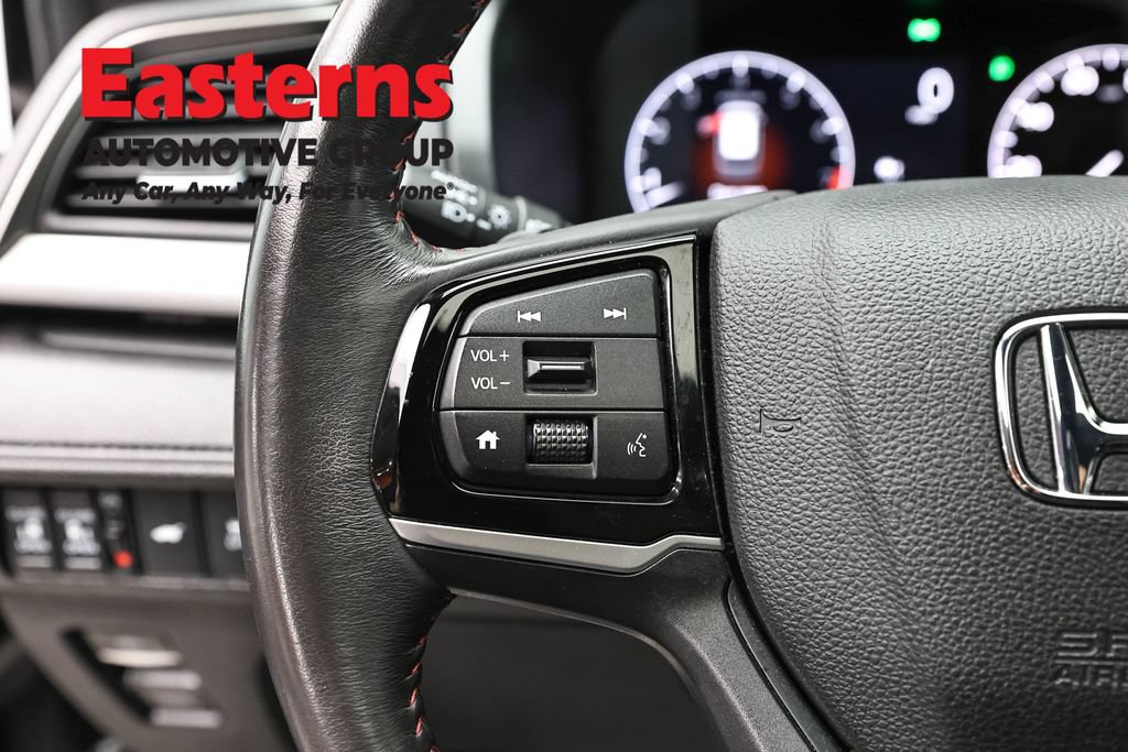 Used 2025 Honda Odyssey Sport-L image 17