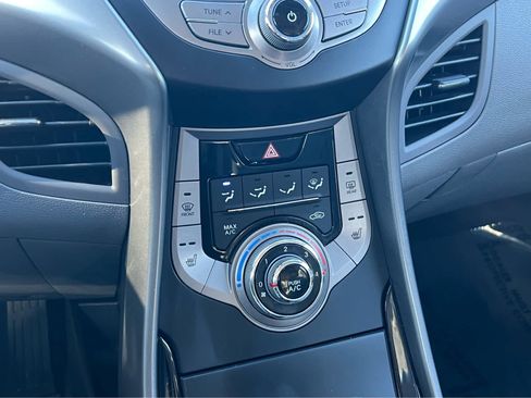 Used 2013 Hyundai Elantra GLS w/ Preferred Pkg image 35