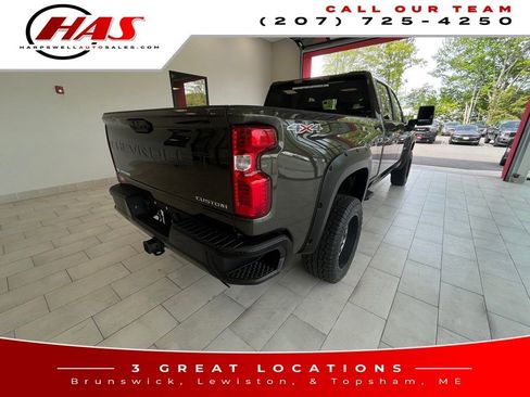 Used 2023 Chevrolet Silverado 2500 Custom w/ Custom Value Package AWD/4WD image 6