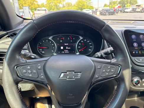 Used 2022 Chevrolet Equinox RS w/ RS Leather Package AWD/4WD image 21