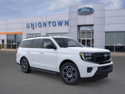 New 2025 Ford Expedition Active image 7