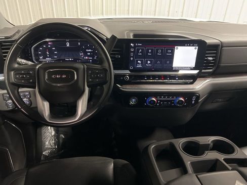 Certified 2024 GMC Sierra 1500 SLT image 12