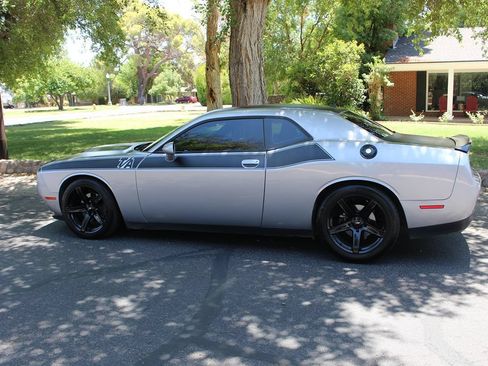 Used 2018 Dodge Challenger R/T w/ Quick Order Package 22P T/A RWD image 29
