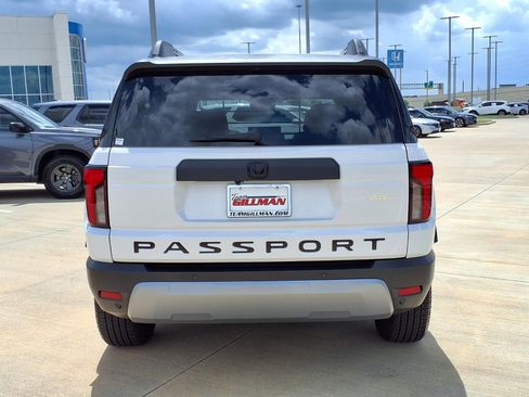 Used 2026 Honda Passport RTL image 6