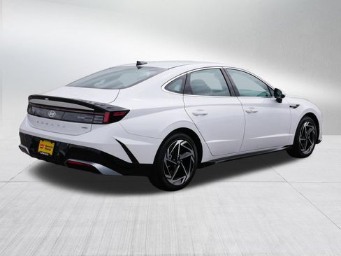 Used 2026 Hyundai Sonata SEL AWD/4WD image 7