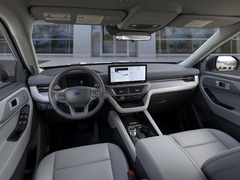 New 2025 Ford Explorer Active w/ Active Comfort Package image 9