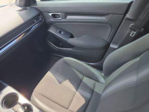 Used 2023 Honda Civic Sport image 15