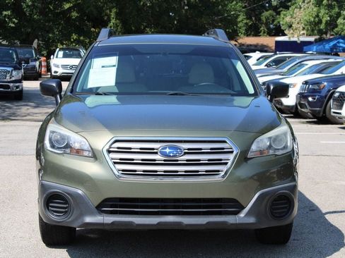 Used 2017 Subaru Outback 2.5i AWD/4WD image 2