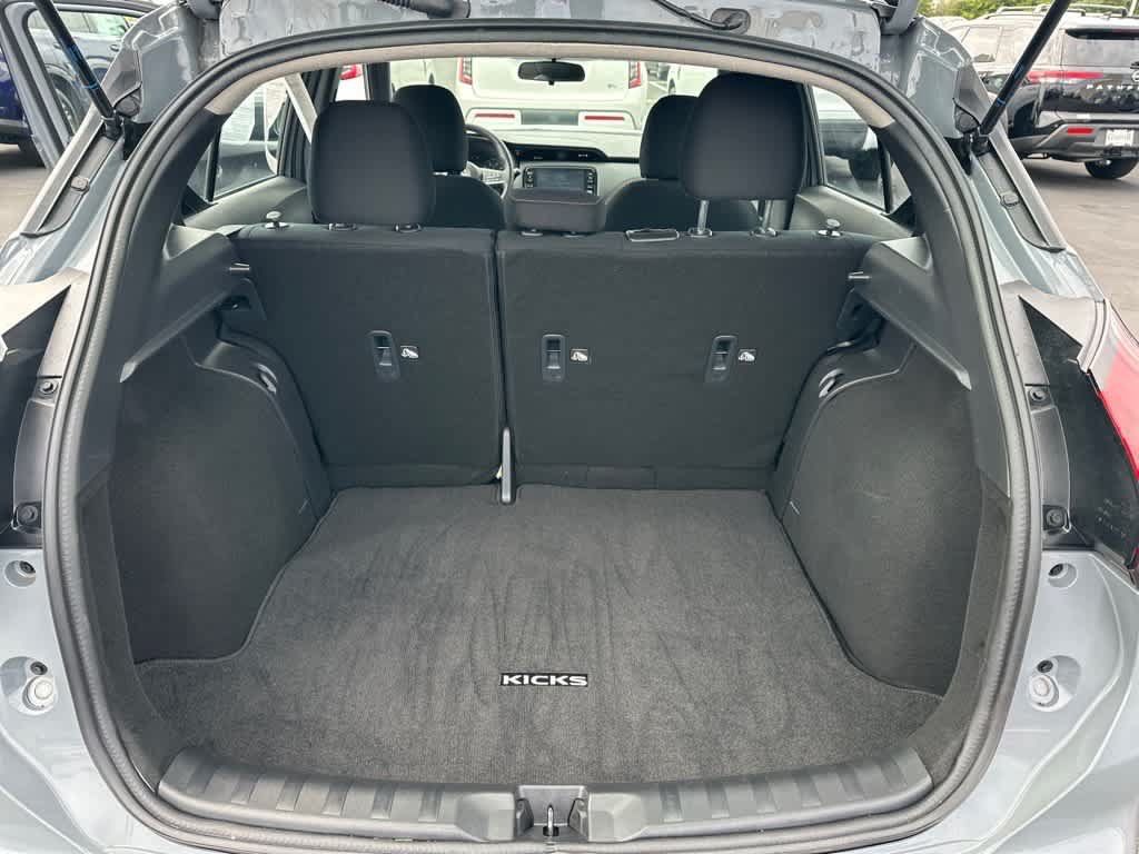 Used 2024 Nissan Kicks SR FWD image 22
