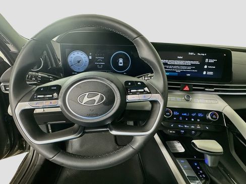 New 2026 Hyundai Elantra Limited FWD image 10