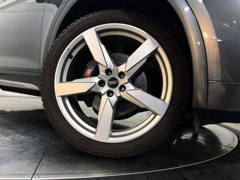 Used 2022 Audi SQ5 Premium w/ Convenience Package image 11