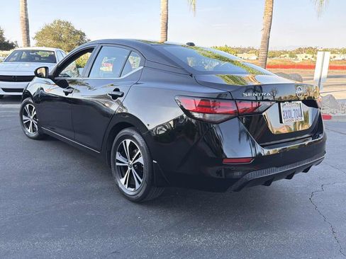 Used 2021 Nissan Sentra SV FWD image 4
