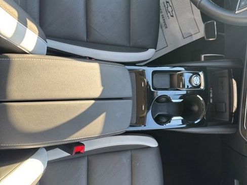 Certified 2025 Buick Envision Sport Touring image 20