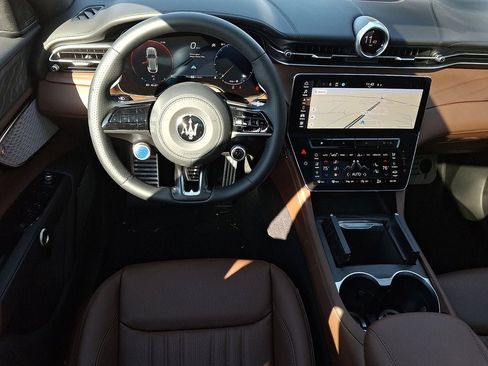 New 2026 Maserati Grecale Modena image 23