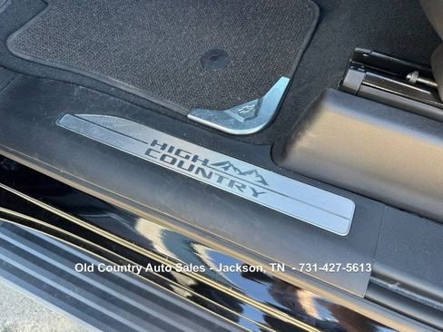Used 2025 Chevrolet Silverado 2500 High Country w/ Midnight Edition image 59