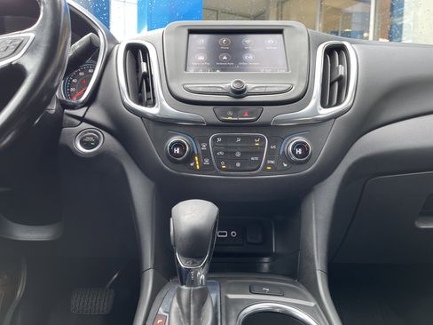 Used 2022 Chevrolet Equinox LT image 28