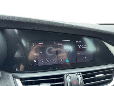 Used 2023 Alfa Romeo Giulia Veloce image 17