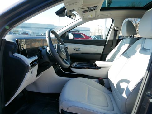 Used 2025 Hyundai Tucson Limited image 31