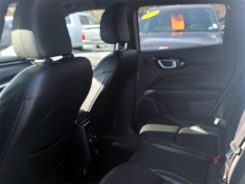 Used 2024 Jeep Compass Limited w/ High Altitude Package image 14