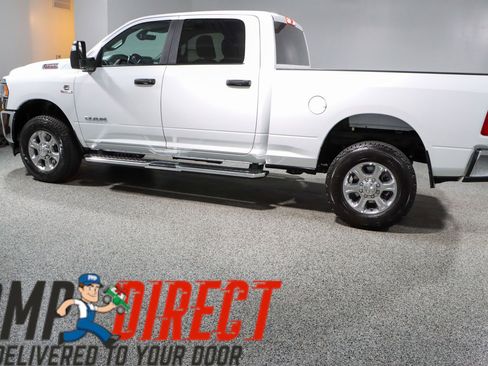 Used 2024 RAM 2500 Big Horn AWD/4WD image 10