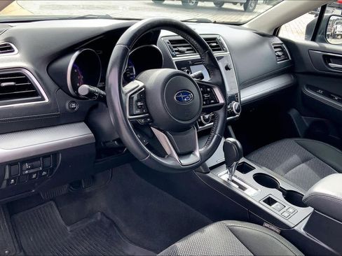Used 2019 Subaru Outback 2.5i Premium image 17
