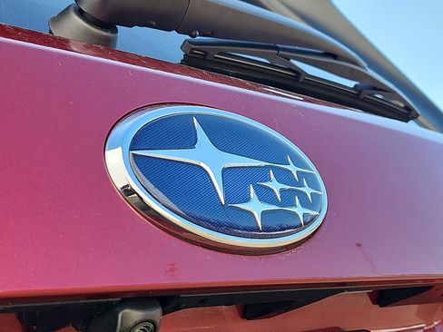 Used 2023 Subaru Forester Limited image 31