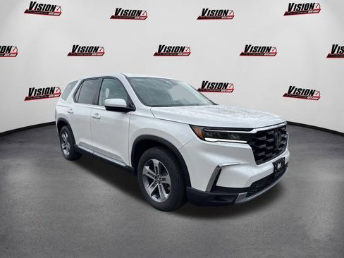 Used 2024 Honda Pilot EX-L image 3