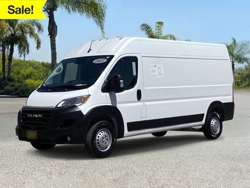 Used 2025 RAM ProMaster 2500 w/ Convenience Group FWD image 1