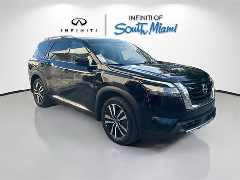 Used 2024 Nissan Pathfinder Platinum w/ Cargo Package image 1